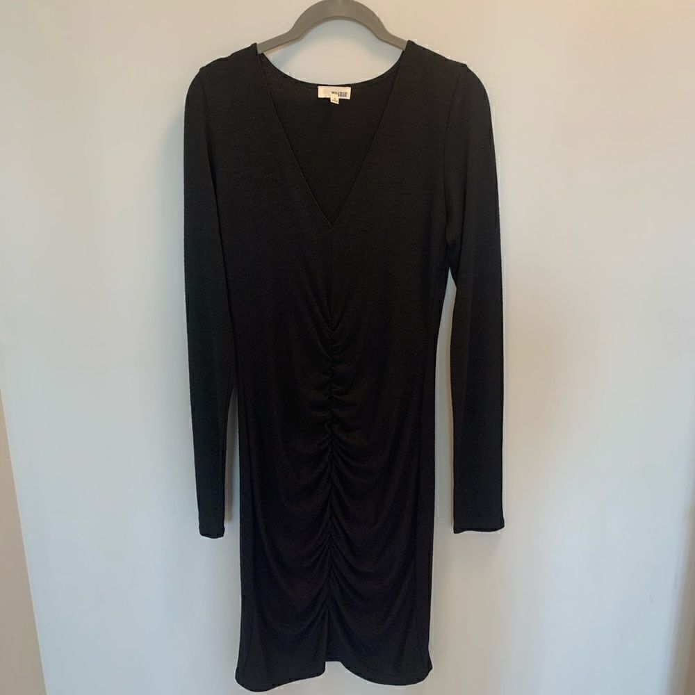 Aritzia Wilfred front rouched sweater dress - like new! Size medium
